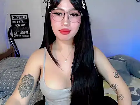 sweetshy69 online show from October 12, 2025, 5:39 am