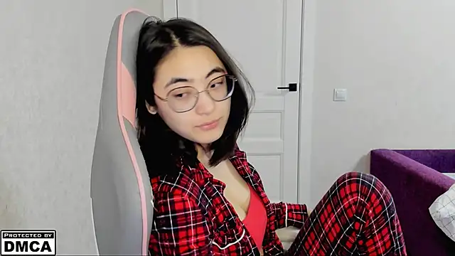 MeilideQian1 online show from September 23, 2025, 6:16 am