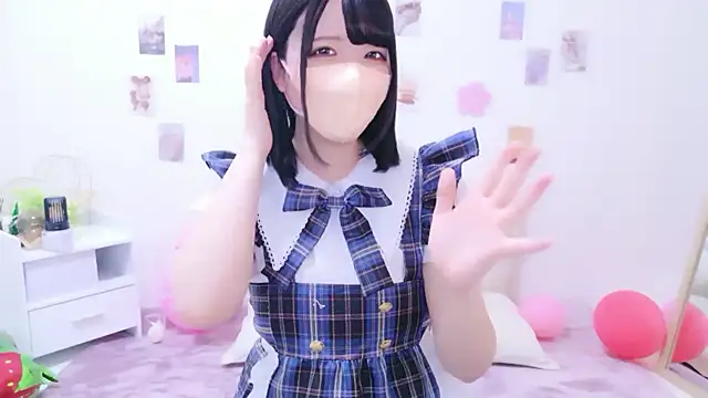 Snapshot of Anzu_xx chatting on April 16, 2026, 11:55 am Anzu xx online show from April 16, 2026, 11:55 am