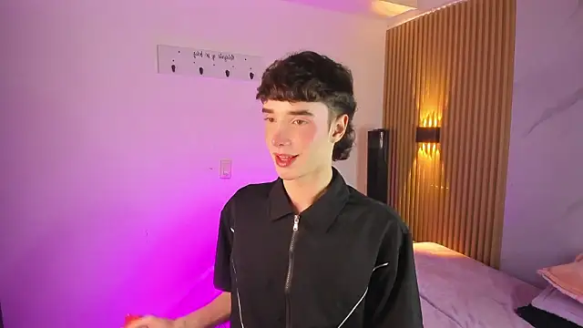 austin rouse online show from February 13, 2026, 8:38 pm