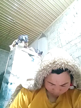 jienrrr online show from March 4, 2026, 2:17 am