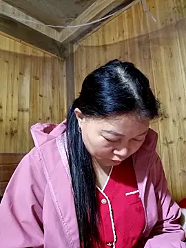 yoowwmr online show from October 23, 2025, 12:10 am