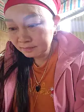 yoowwmr online show from December 23, 2025, 5:27 am