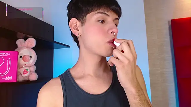 Ezra Storm online show from November 25, 2025, 5:07 am