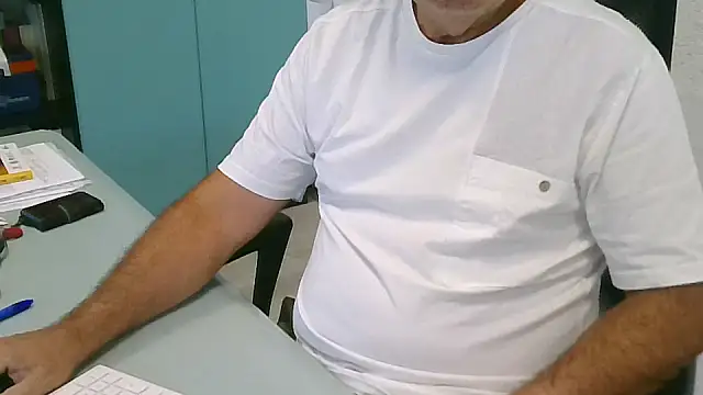 Snapshot of Bsxmaturo61 chatting on August 3, 2026, 9:26 am Bsxmaturo61 online show from August 3, 2026, 9:26 am