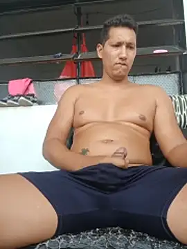 Snapshot of Tom_Hardy11 chatting on March 17, 2026, 6:44 pm Tom Hardy11 online show from March 17, 2026, 6:44 pm