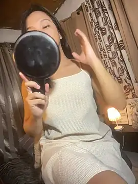 Lovely Daugs online show from June 19, 2026, 12:20 pm
