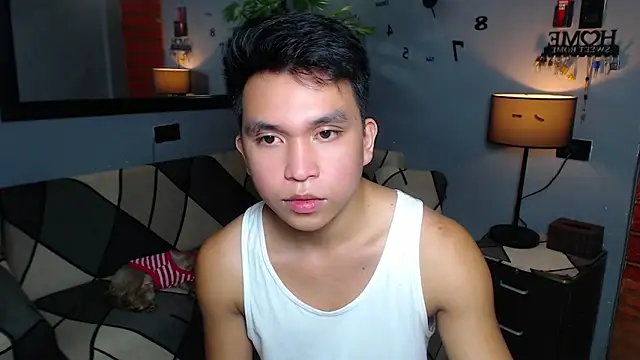 Snapshot of KingMateoGrey chatting on December 17, 2025, 4:35 pm KingMateoGrey online show from December 17, 2025, 4:35 pm