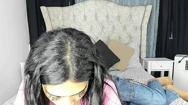 Snapshot of aleja_spearsx chatting on April 28, 2026, 11:59 am aleja spearsx online show from April 28, 2026, 11:59 am