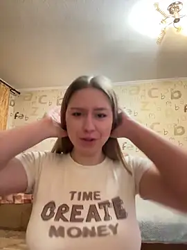 Tomyris yuki online show from February 10, 2026, 10:58 pm