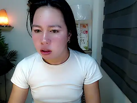 kimbratx online show from December 18, 2025, 10:38 pm