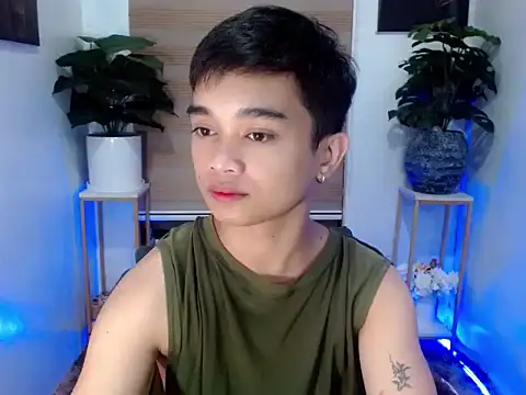 Snapshot of sexysam14 chatting on December 17, 2025, 4:13 pm sexysam14 online show from December 17, 2025, 4:13 pm