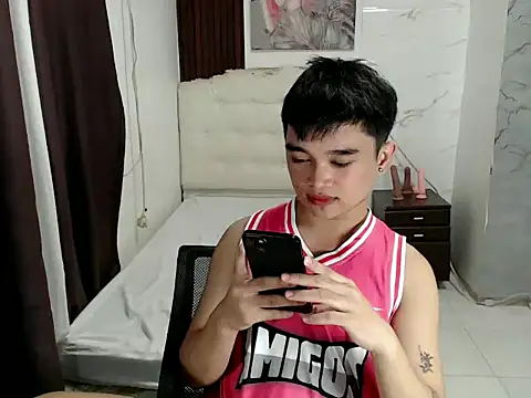 Snapshot of sexysam14 chatting on February 1, 2026, 10:36 am sexysam14 online show from February 1, 2026, 10:36 am