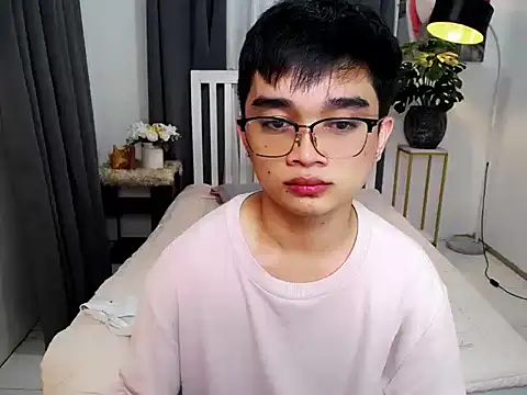 Snapshot of sexysam14 chatting on February 9, 2026, 5:06 pm sexysam14 online show from February 9, 2026, 5:06 pm