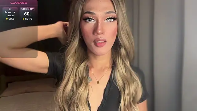 Lust-sluttymira online show from October 15, 2025, 10:15 am