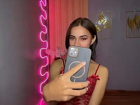 Lovelynikki03 online show from March 31, 2026, 11:21 am