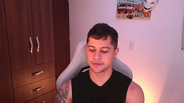 domsantiago  online show from October 27, 2025, 1:20 am