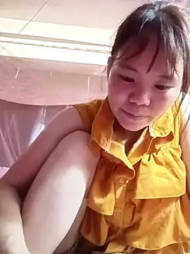 Snapshot of Nguyet135 chatting on April 17, 2026, 3:31 am Nguyet135 online show from April 17, 2026, 3:31 am