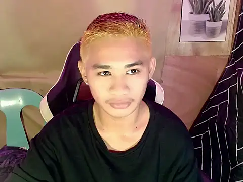 asianhardcock25 online show from September 15, 2025, 1:44 pm