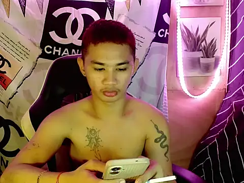 asianhardcock25 online show from October 8, 2025, 6:00 am