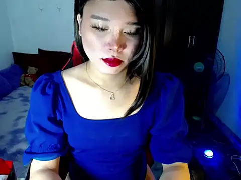 Snapshot of Urassiansweetcummer chatting on July 6, 2026, 1:13 am Urassiansweetcummer online show from July 6, 2026, 1:13 am