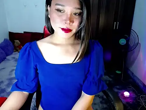 Snapshot of Urassiansweetcummer chatting on July 7, 2026, 1:08 am Urassiansweetcummer online show from July 7, 2026, 1:08 am