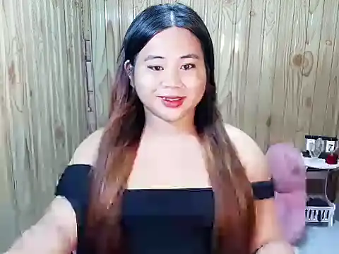 Snapshot of queen_staceyy chatting on July 8, 2026, 9:52 pm queen staceyy online show from July 8, 2026, 9:52 pm