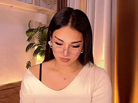 Snapshot of magnificent_kitana chatting on June 11, 2026, 9:46 pm magnificent kitana online show from June 11, 2026, 9:46 pm