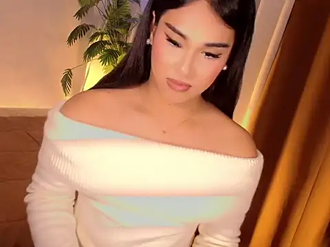 Snapshot of magnificent_kitana chatting on June 24, 2026, 6:07 pm magnificent kitana online show from June 24, 2026, 6:07 pm