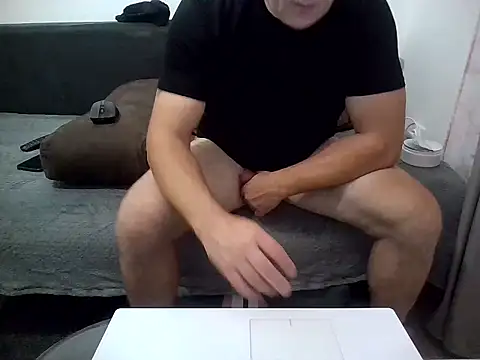 DaDDyLoVeSu83 online show from October 19, 2025, 7:03 pm