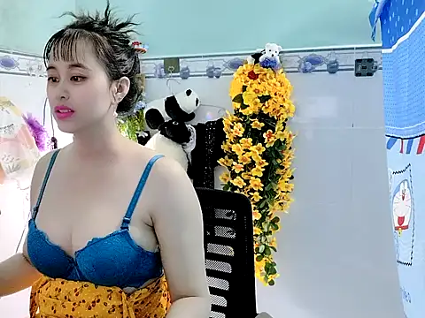 emgaixinhngoan online show from September 18, 2025, 2:57 am