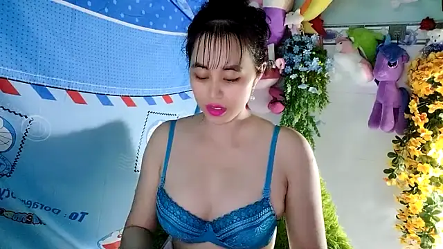 emgaixinhngoan online show from October 16, 2025, 4:19 pm