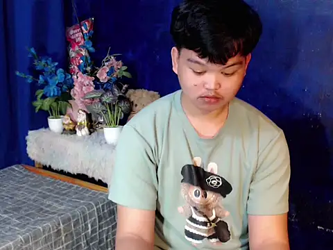 Reynelcock online show from February 26, 2026, 5:01 pm