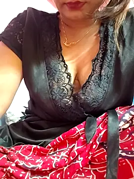 Snapshot of HOTT_SHANAYA chatting on December 19, 2025, 7:32 pm HOTT SHANAYA online show from December 19, 2025, 7:32 pm