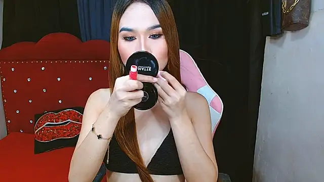 martafoxx online show from November 30, 2025, 3:49 pm