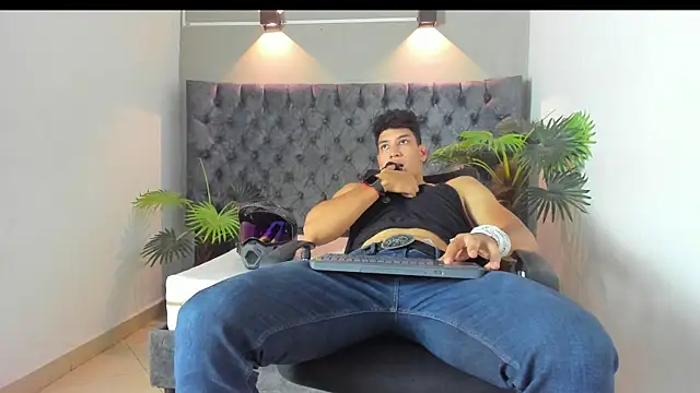 ALAN REDINGER online show from September 23, 2025, 1:58 pm