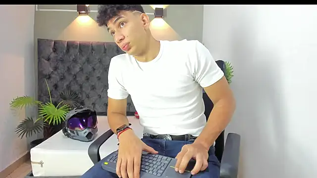 ALAN REDINGER online show from September 25, 2025, 1:37 pm