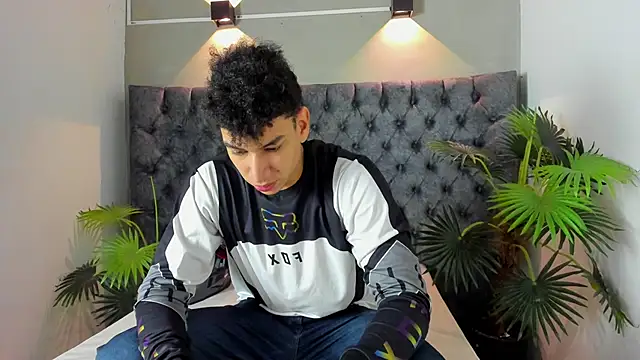 ALAN REDINGER online show from October 18, 2025, 1:23 pm