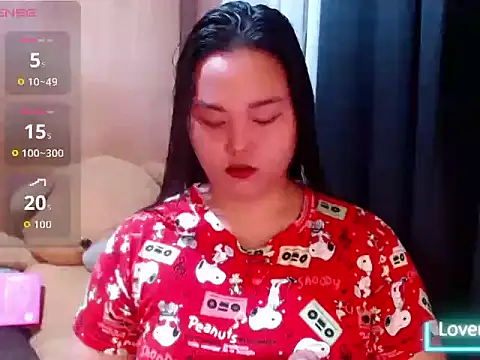 Snapshot of _Lylia chatting on July 8, 2026, 10:03 pm Lylia online show from July 8, 2026, 10:03 pm