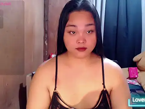 Snapshot of _Lylia chatting on July 28, 2026, 6:20 pm Lylia online show from July 28, 2026, 6:20 pm