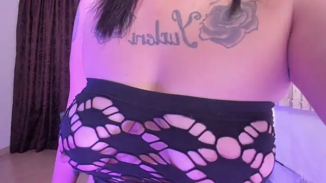 Dantzel  online show from November 13, 2025, 7:46 pm