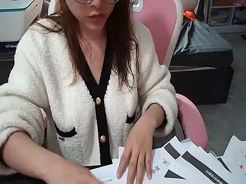 Ori-Yannie online show from February 20, 2026, 8:27 am