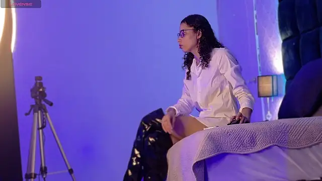 BeccaReedd online show from September 15, 2025, 2:55 am