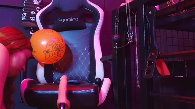 Meghan storm online show from October 27, 2025, 1:42 am