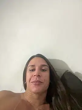 Isabelaa  online show from June 7, 2026, 2:27 am