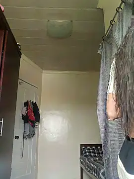 Snapshot of anne_smithe chatting on October 25, 2025, 5:04 am anne smithe online show from October 25, 2025, 5:04 am