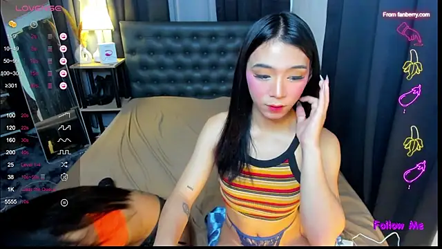 Snapshot of Kyliejennings chatting on November 10, 2025, 8:24 am Kyliejennings online show from November 10, 2025, 8:24 am
