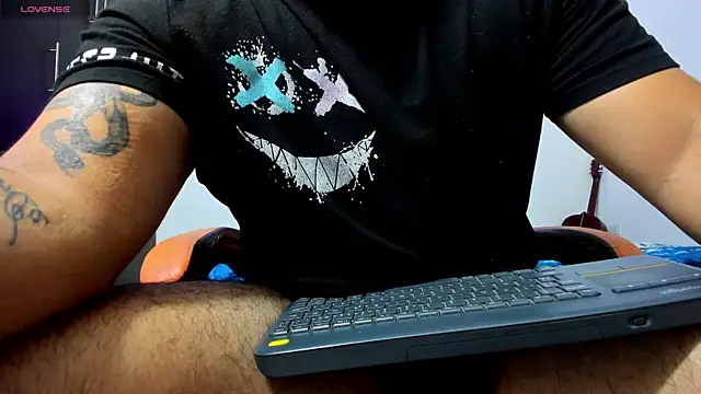 thiago  cp01 online show from June 26, 2026, 2:38 am