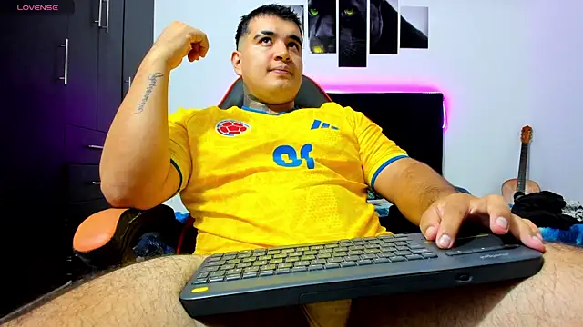 thiago  cp01 online show from July 27, 2026, 5:03 am