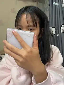 Snapshot of Daisy018 chatting on September 9, 2025, 3:17 am Daisy018 online show from September 9, 2025, 3:17 am